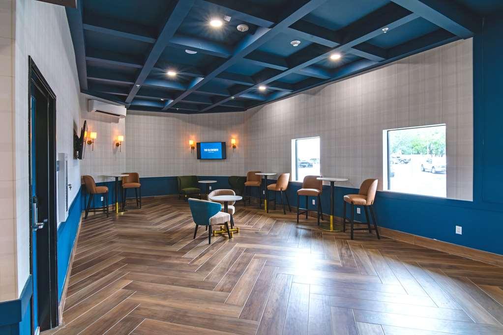 The Ellsworth Hotel, Ascend Hotel Collection Уилямс Ресторант снимка